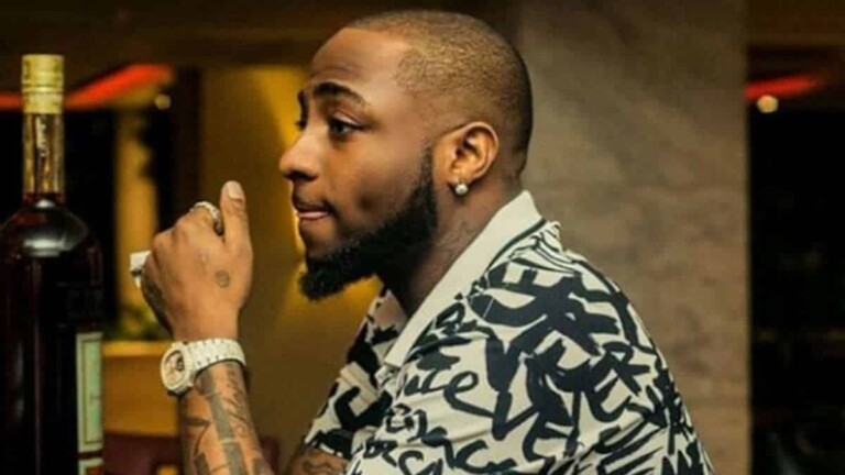 Davido: après sa Rolls Royce, la star s’offre la nouvelle Lamborghini Aventador  (photo)